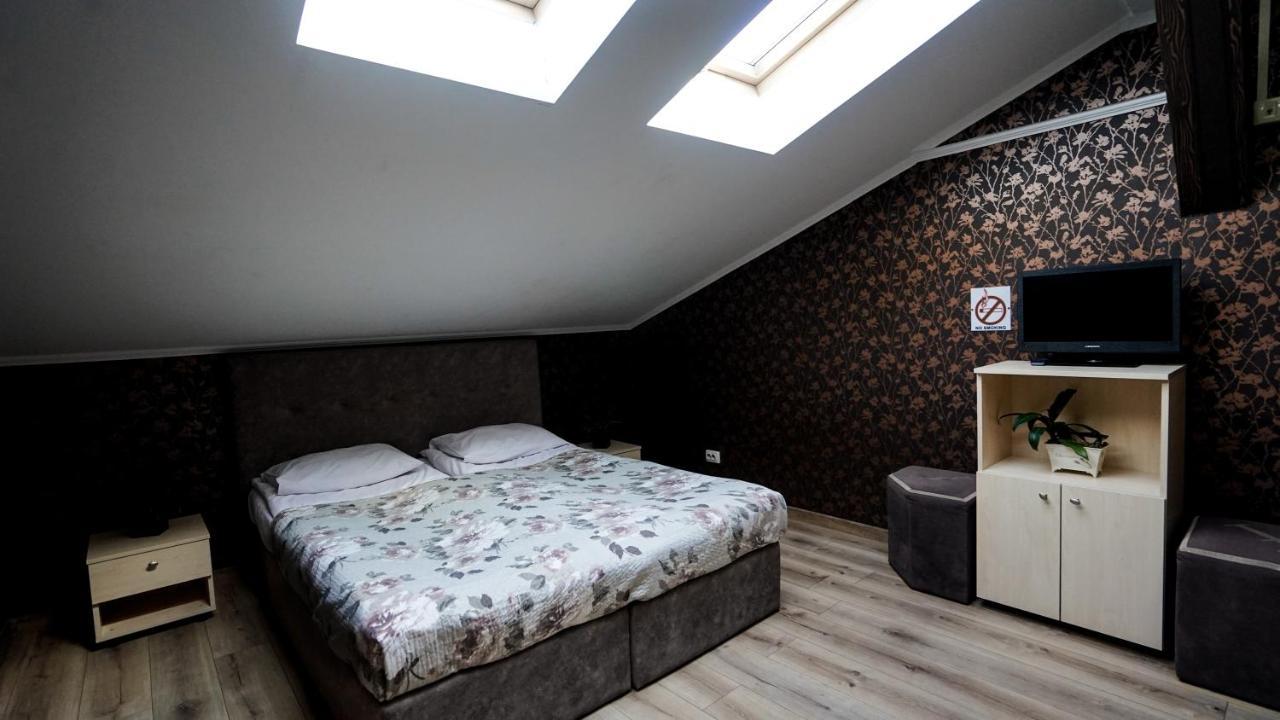 Hotel Plazma Lviv Dış mekan fotoğraf