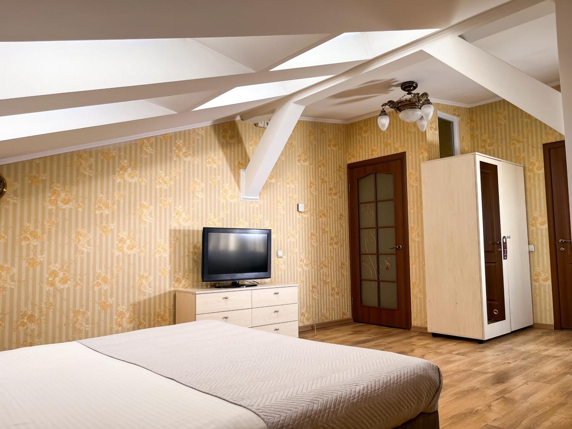 Hotel Plazma Lviv Dış mekan fotoğraf