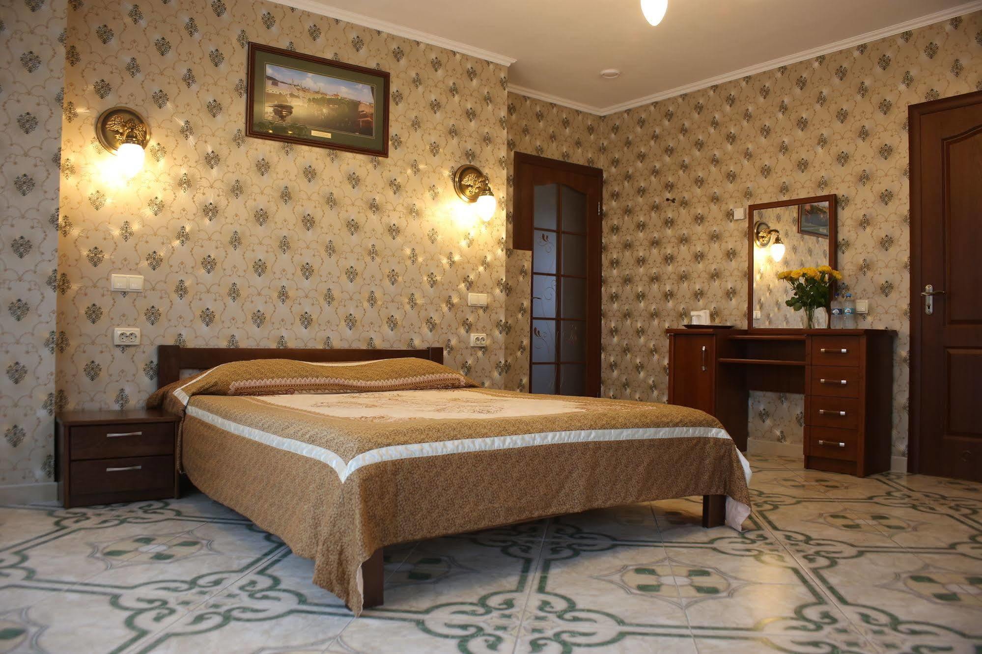 Hotel Plazma Lviv Dış mekan fotoğraf